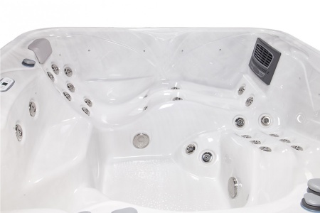 Гидромассажный спа-бассейн Wellis Saturn Гидромассажный спа-бассейн Wellis Saturn